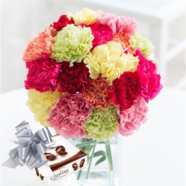 18 Carnations Bouquet with Chocolate